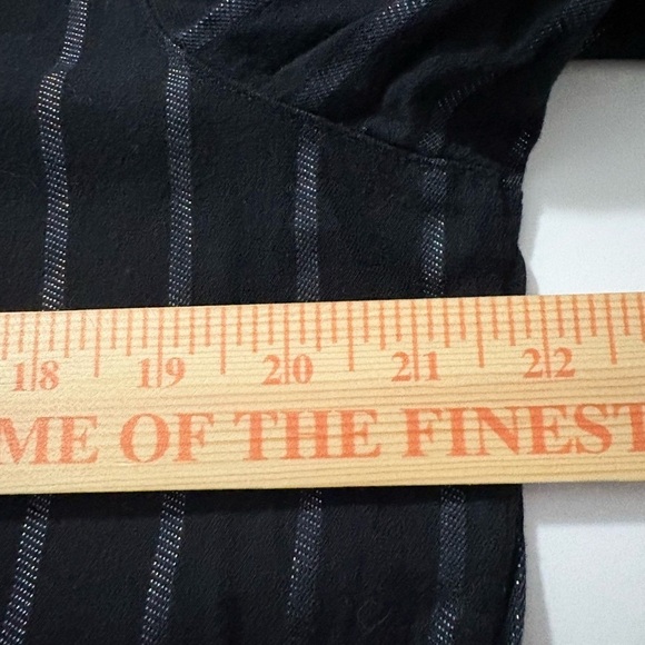 Victoria's Secret Black with Metallic Blue Stripe Button Down Sleepshirt. Size L - Picture 5 of 10